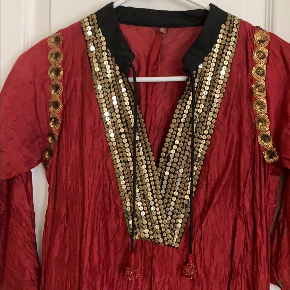 Indian dress! - Picture 2 of 5